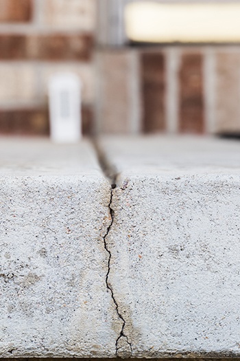 Why Concrete Fails in Winkler, Winnipeg, Altona